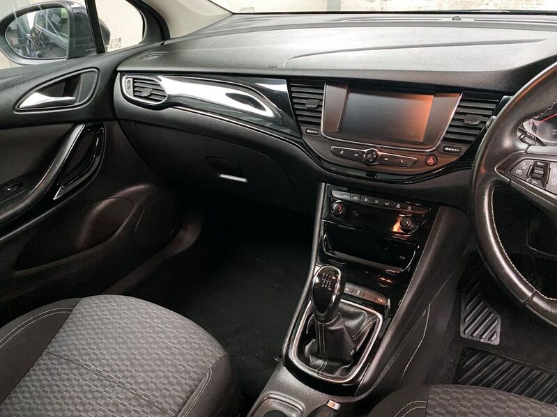 VAUXHALL ASTRA
