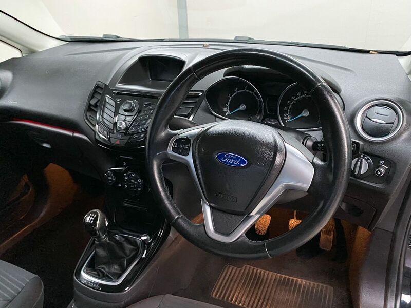 FORD FIESTA