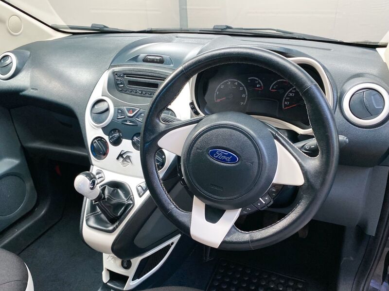 FORD KA
