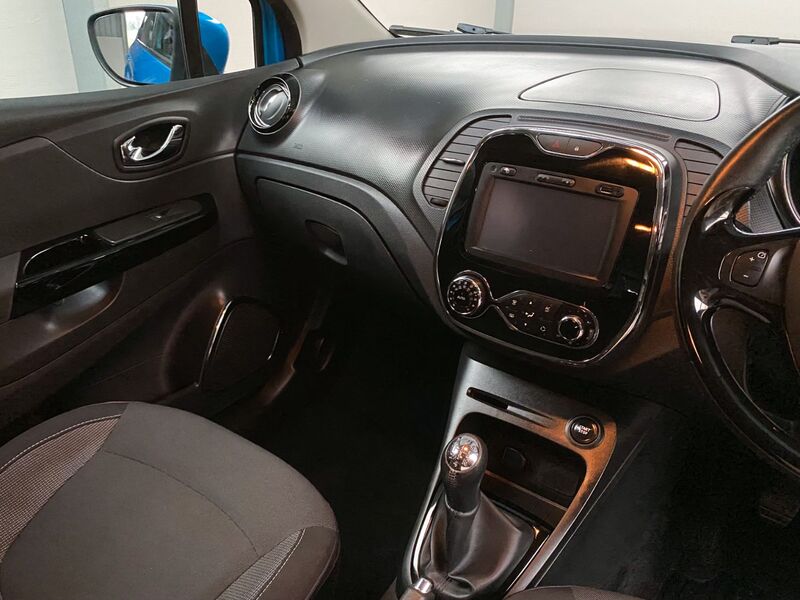 RENAULT CAPTUR