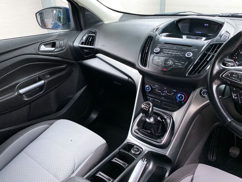 FORD KUGA