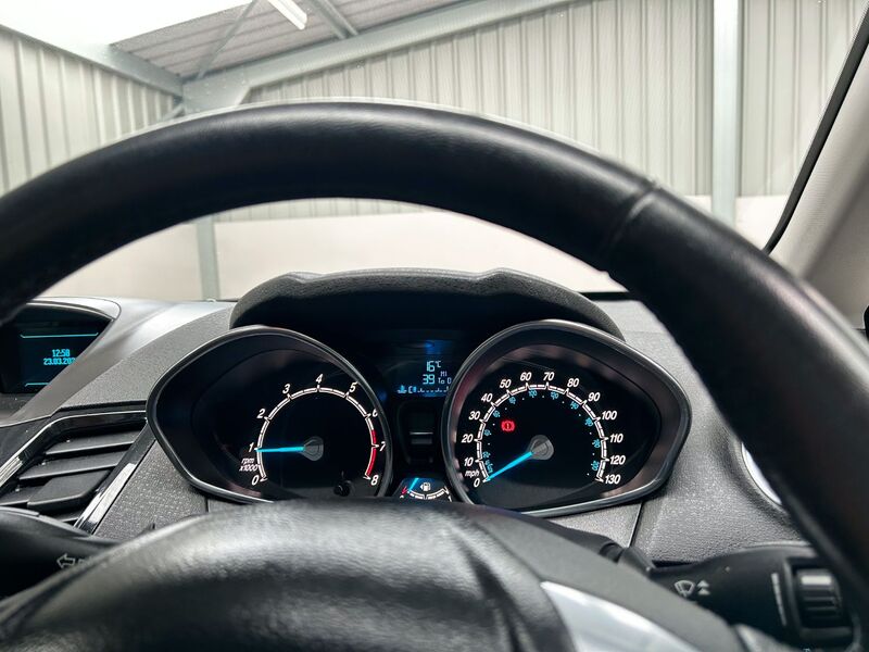 FORD FIESTA