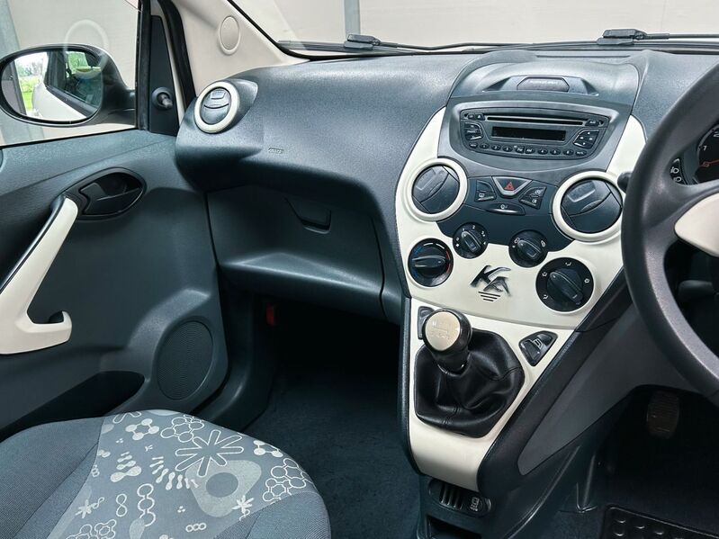 FORD KA