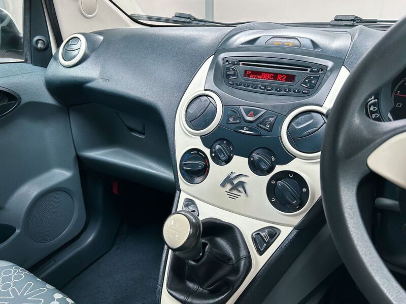 FORD KA