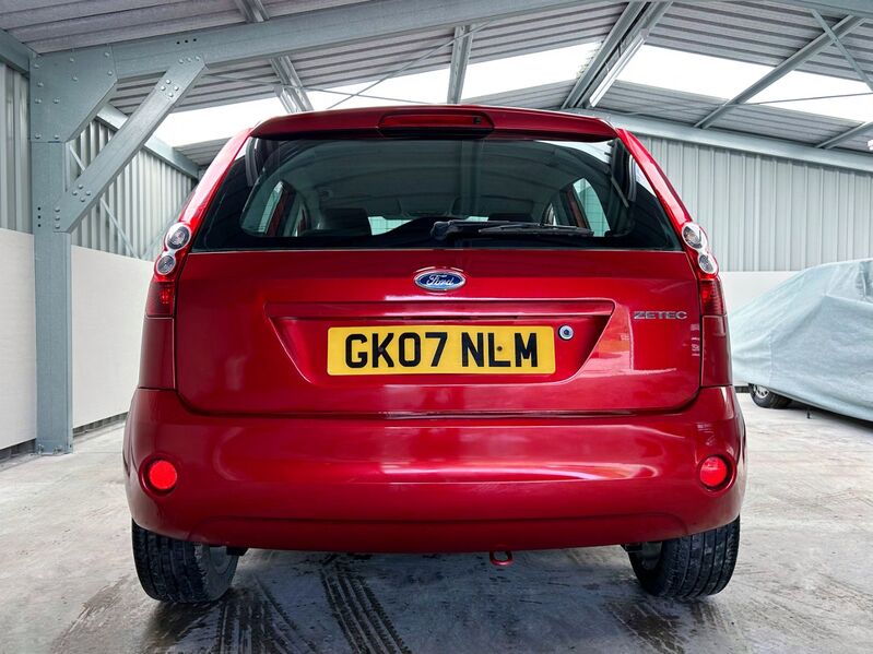 FORD FIESTA