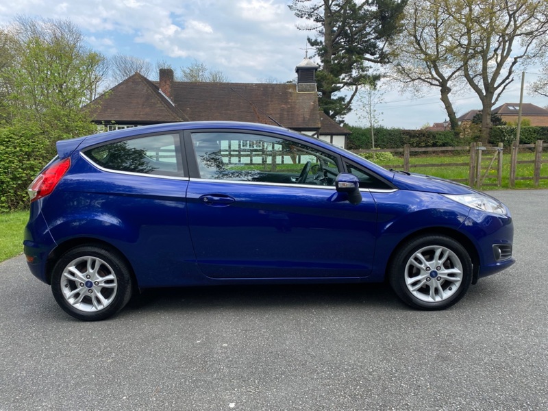 FORD FIESTA