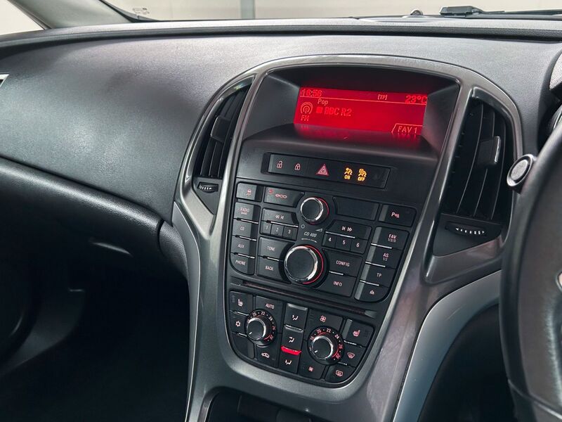 VAUXHALL ASTRA