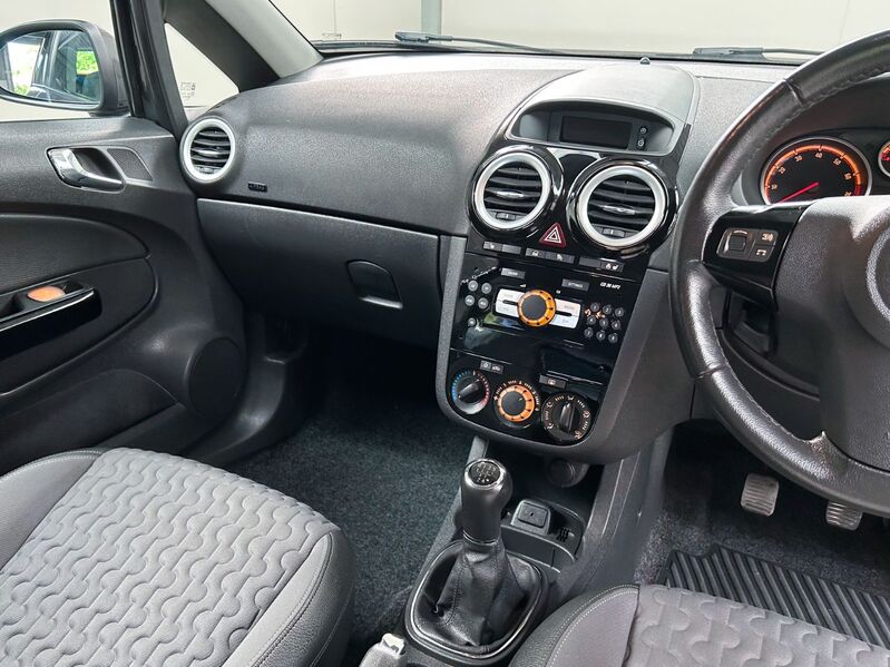 VAUXHALL CORSA