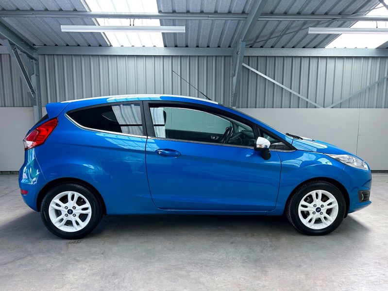 FORD FIESTA