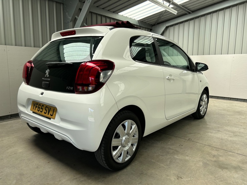 PEUGEOT 108