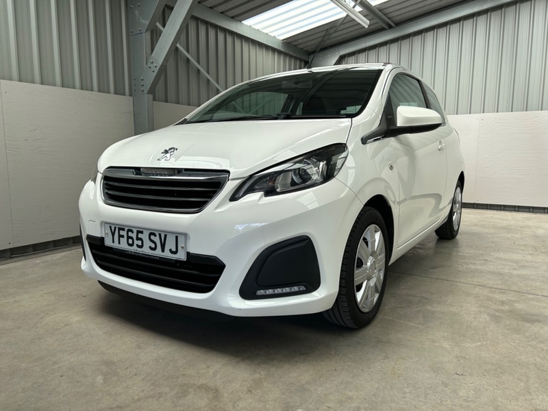 PEUGEOT 108